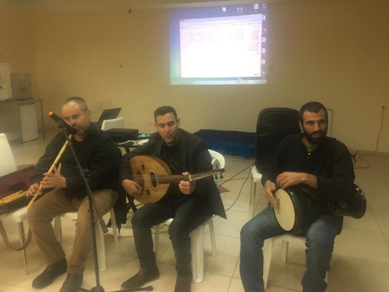 נגנים אוטנטיים מנגנים בערב הקהילה -מחוה ליהדות מצרים