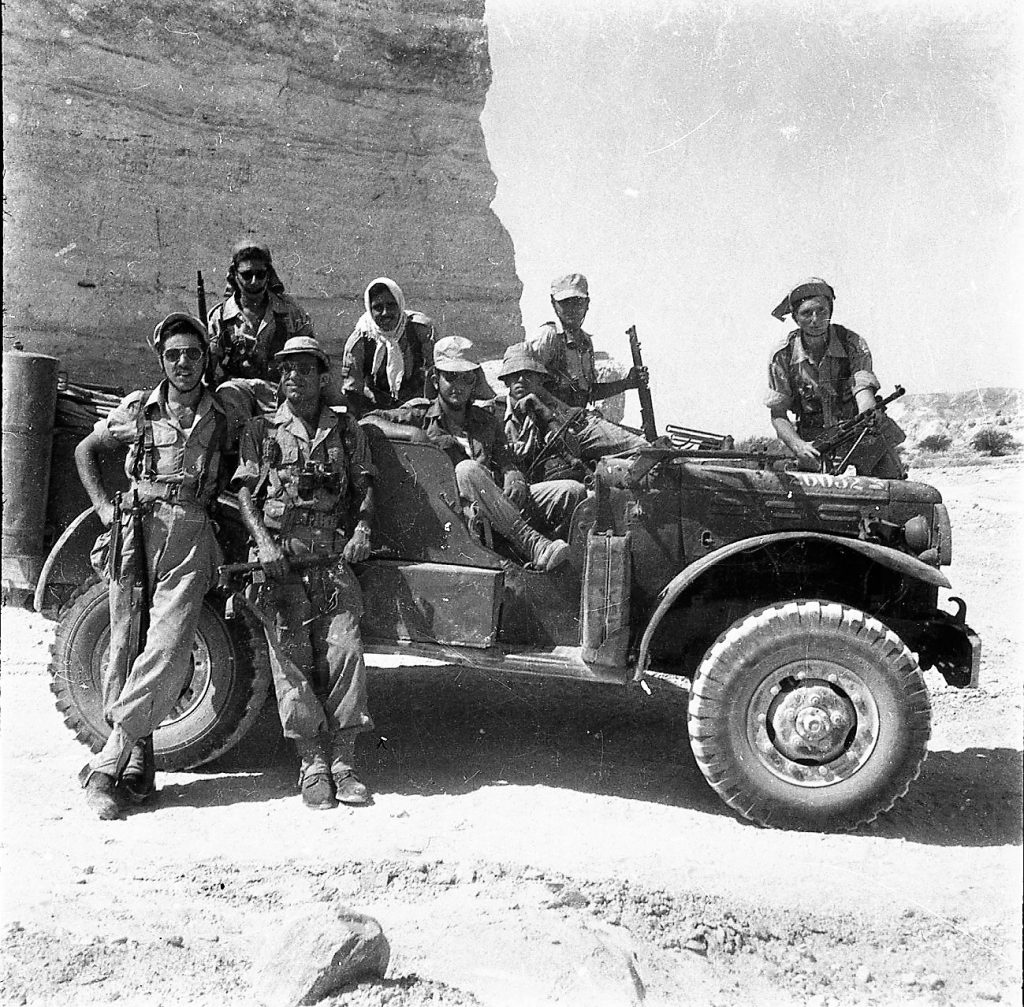 פיליפ נתנסון מימין על הגי'פ