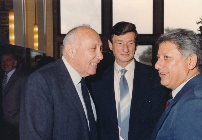 רוברט דסה, ופיליפ נתנסון עם מאיר עמית ראש המוסד לשעבר