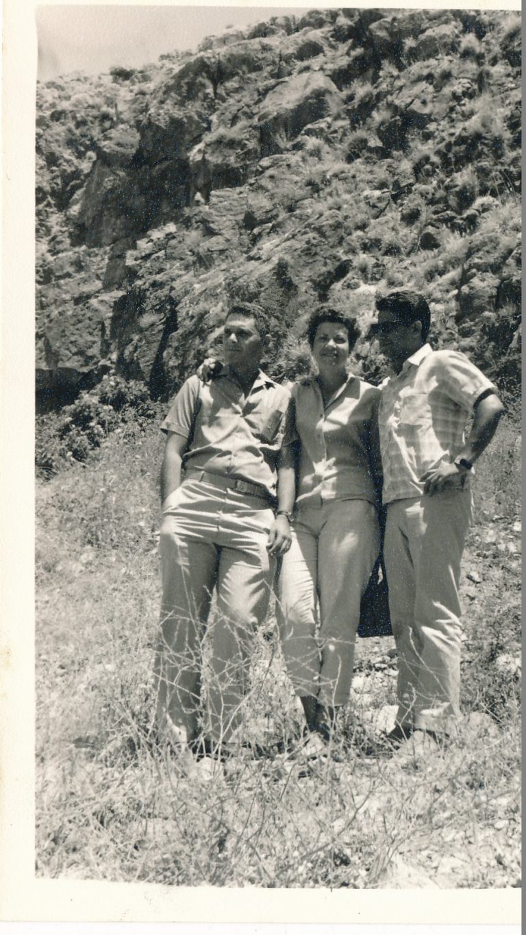 רוברט דסה  מרסל ניניו וויקטור לוי בטיול ברמת הגולן לאחר השחרור